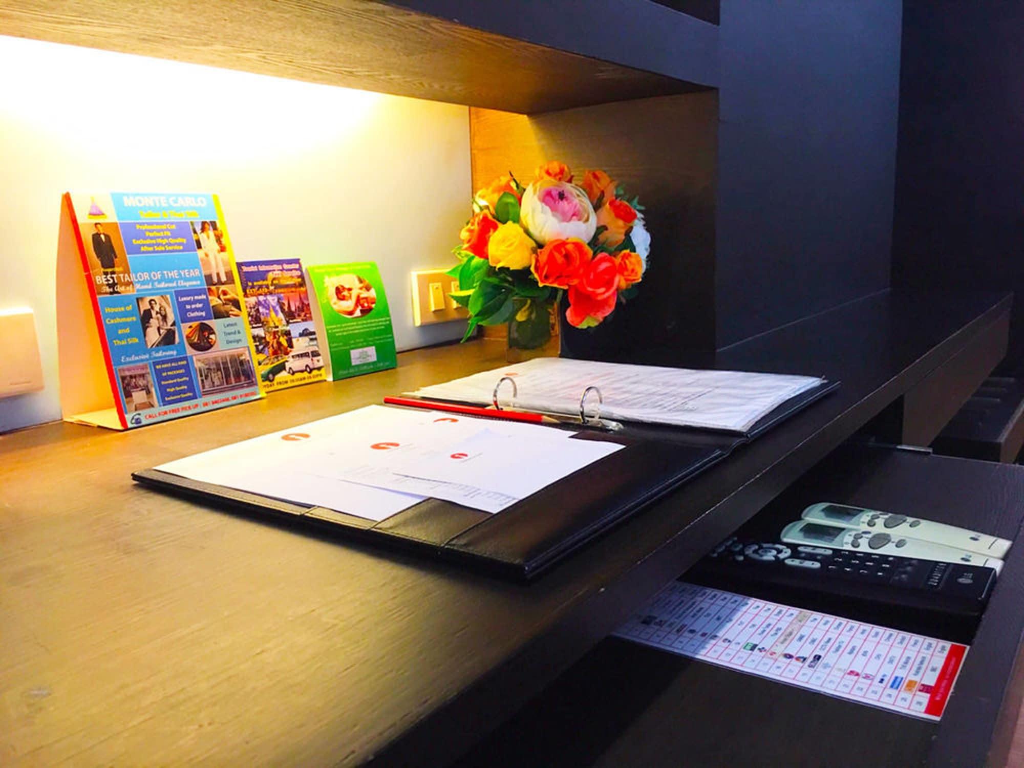 I Residence Hotel Silom Bangkok Esterno foto