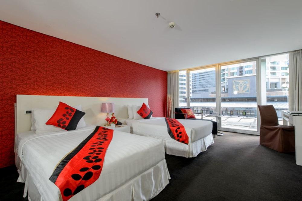I Residence Hotel Silom Bangkok Esterno foto