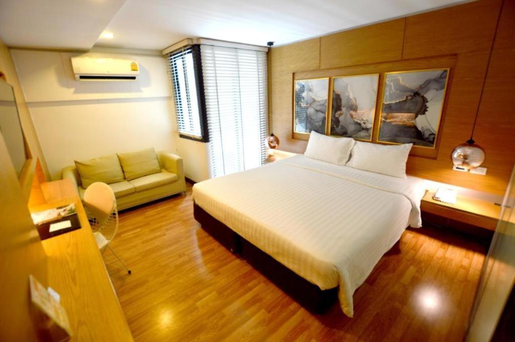 I Residence Hotel Silom Bangkok Esterno foto